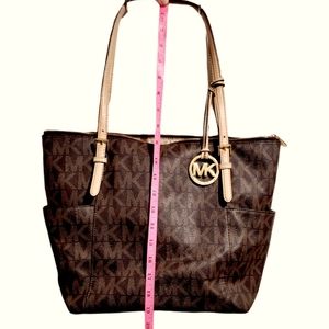 Authenticate Michael Kohrs purse